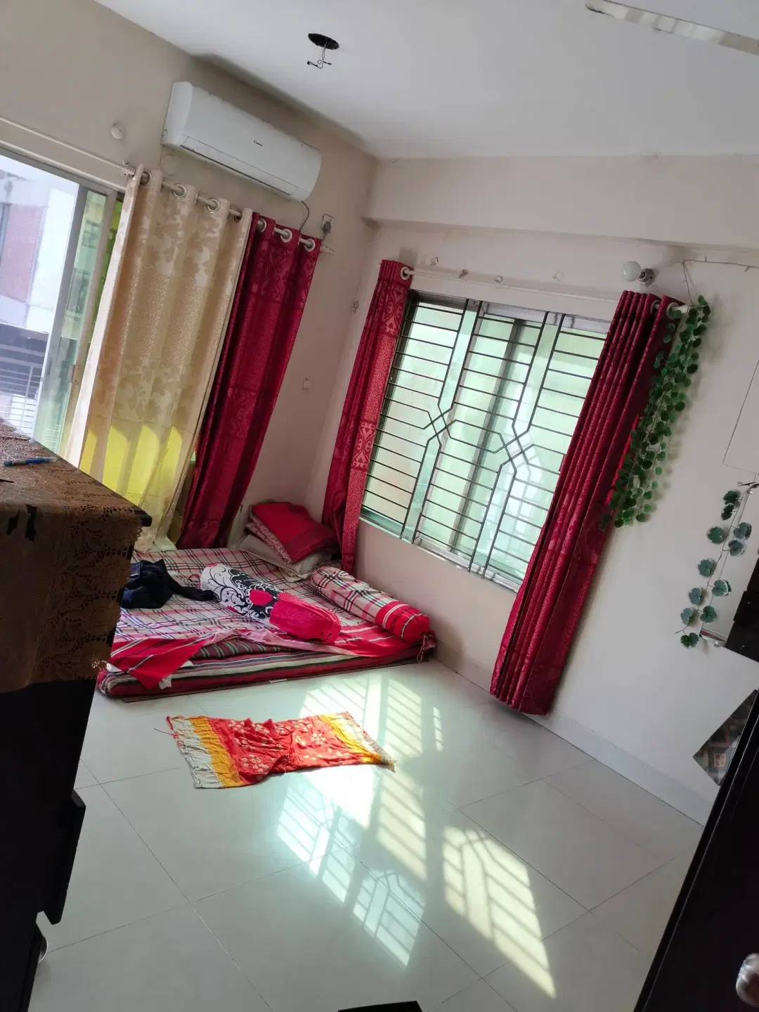 Master bedroom for Female