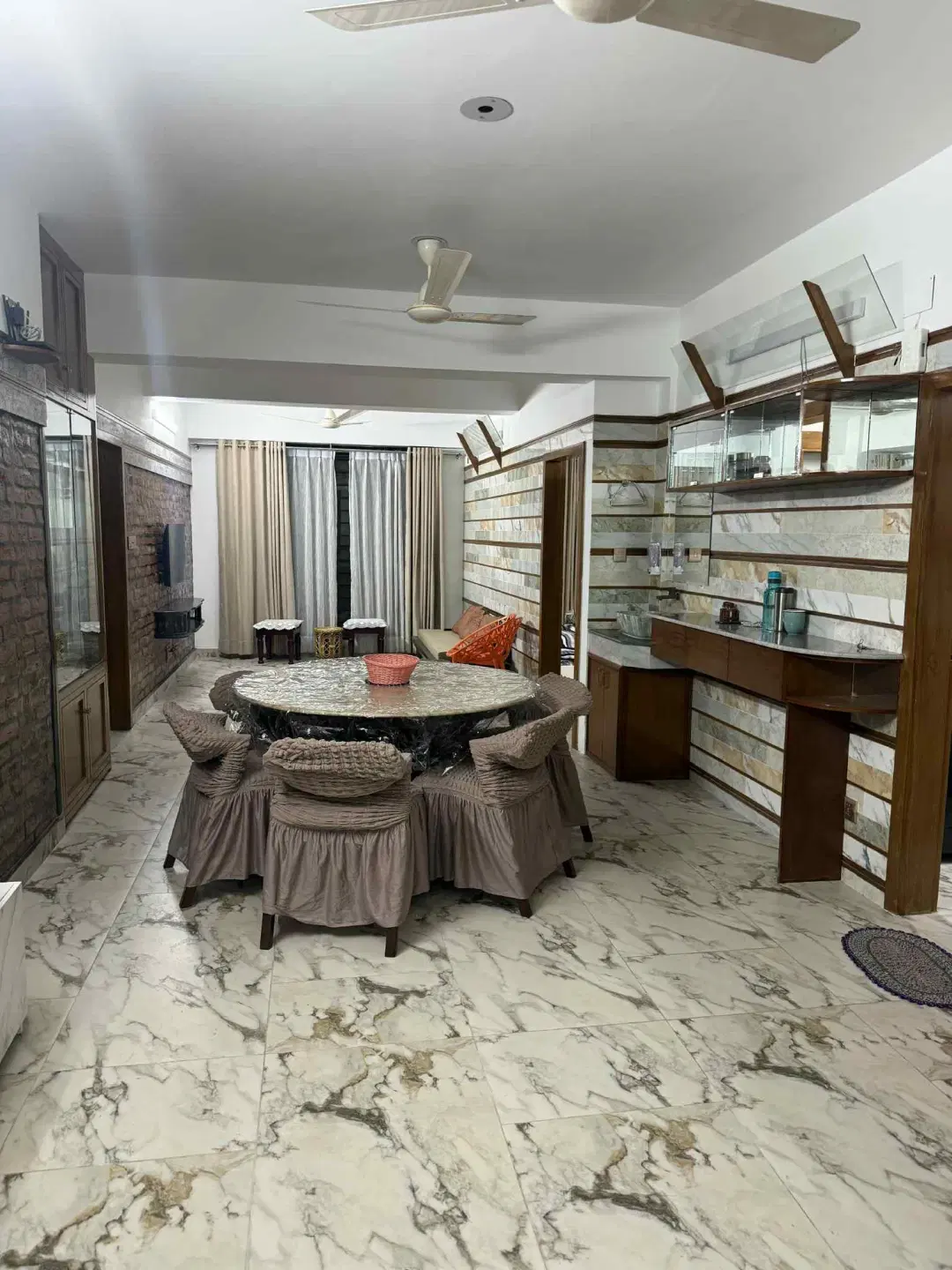 Furnished Apartment for Family/Female