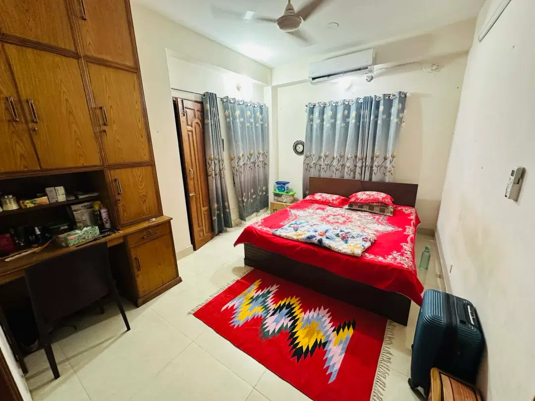 Master bedroom for male