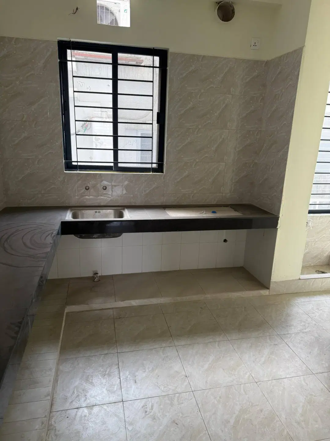 3 Bedroom Flat – 3 Bath & 3 Balcony